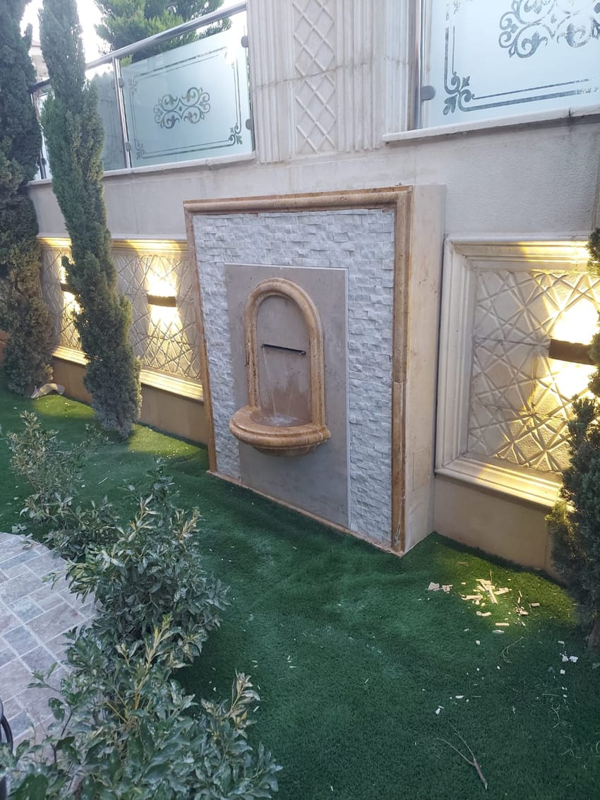 شلال حجري جداري X25 بتصميم كلاسيكي مدمج وأنيق