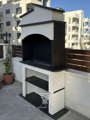 باربكيو حجري خارجي B130 بتصميم عملي للمساحات الخارجية