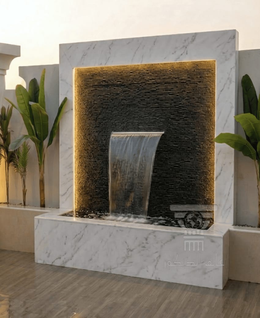 شلال حجري جداري SH511 بتصميم مودرن وإضاءة دافئة