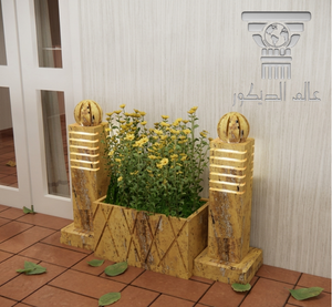 G3007… قوار حجري بعمودين مضيئين وحضور ملكي